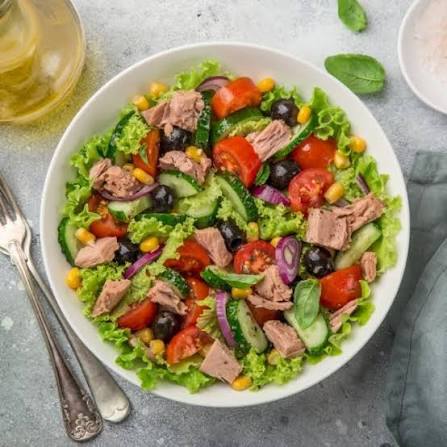 Tombalıklı Salata